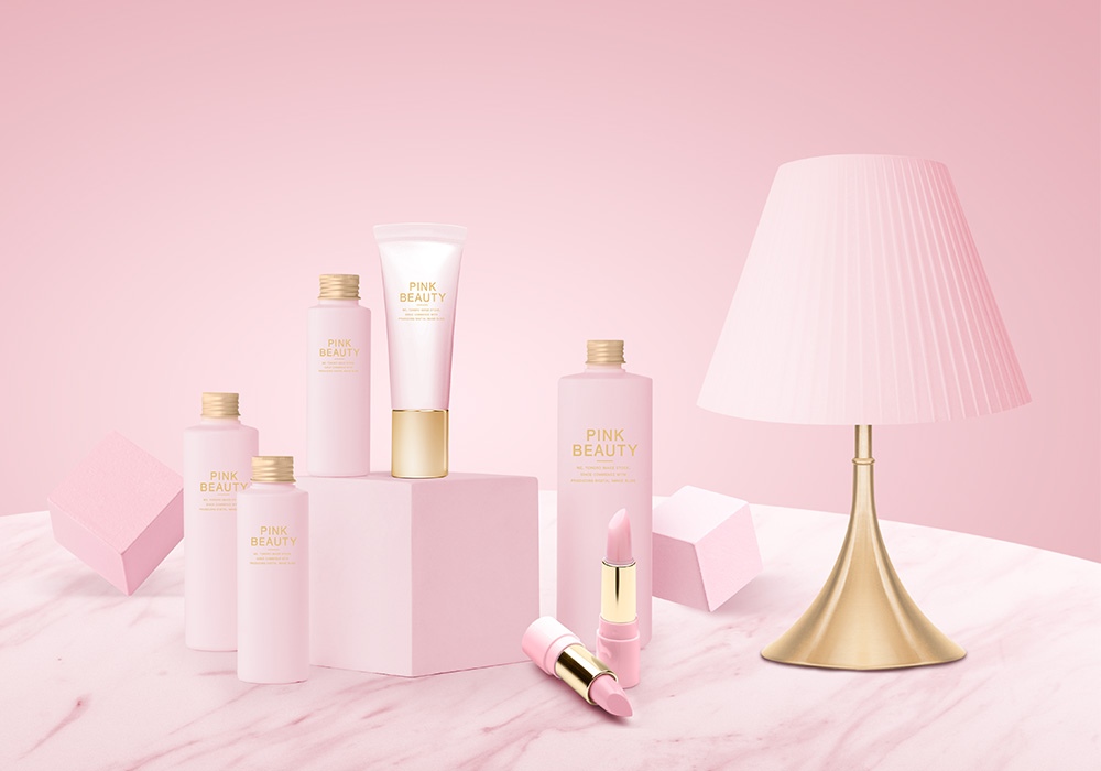36张女性粉色化妆品PSD分层平面海报合集